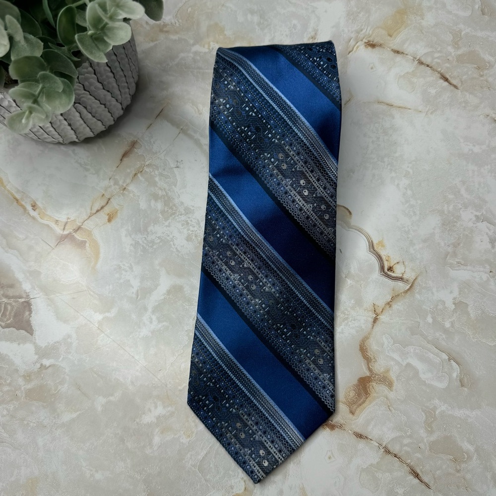 Stafford‎ All Silk Men's Tie 3 5/8" - 57 1/2"
